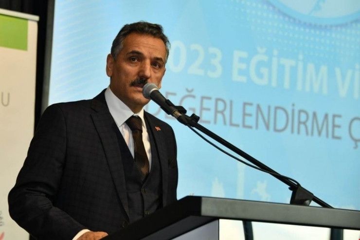 Vali Kaymak: “Çocuklarımız Önce İyi Bir İnsan Olacak”