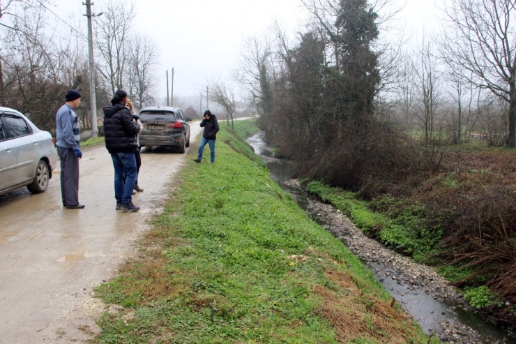 Düzce’de Gece Yayılan Koku Nedeniyle Köy Halkı Tedirgin