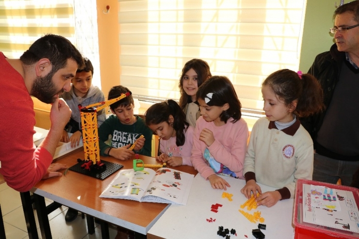 İlkokul Öğrencilerine Robotik Kodlama Eğitimi