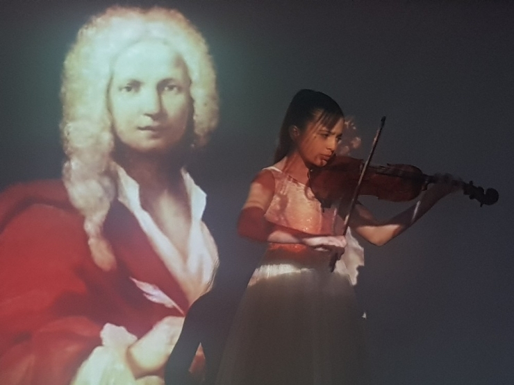 Genç Kemancılar Çocukları Hayran Bıraktı