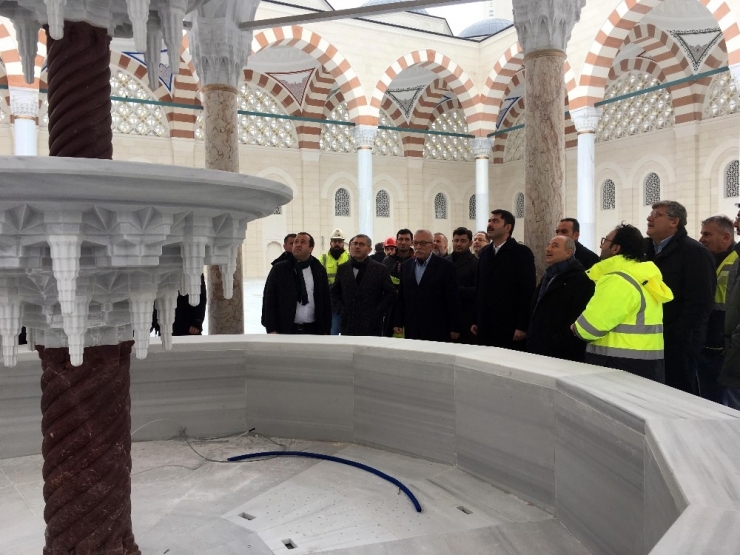 Bakan Kurum: "Çamlıca-libadiye Tüneli’nde Sona Gelindi"