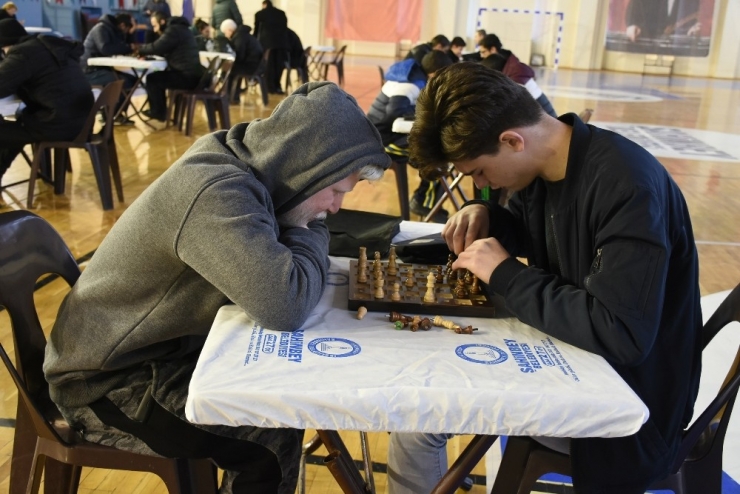 Hamlelerini Engelleri Aşarak Yaptılar