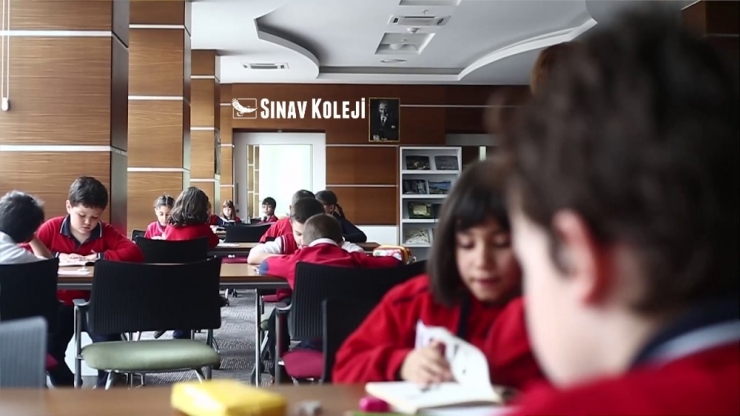 İzmir Sınav Eğitim Kurumlarından Kitap Okuma Zamanı