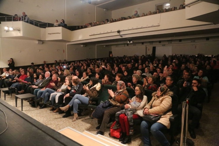 Odunpazarı Karacaoğlan Türküleriyle Mest Oldu