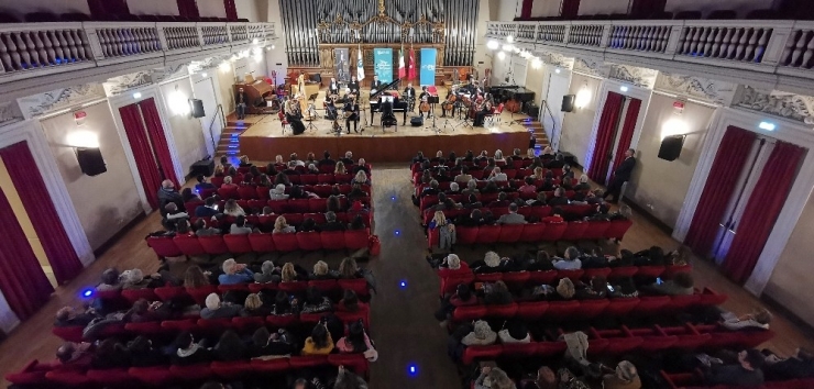 Bağlama Virtiözü Koç, Roma’da Doğu Ve Batı’yı Notalarla Birleştirdi