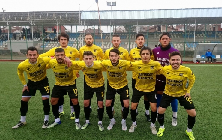 Bilecikspor’da Yaprak Dökümü