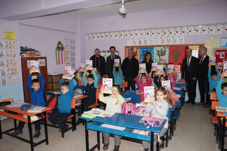 Servis Şoförlerinden Öğrencilere Kitap