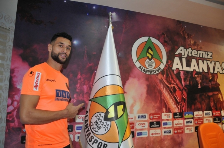 Alanyaspor, Steven Caulker’i Renklerine Bağladı
