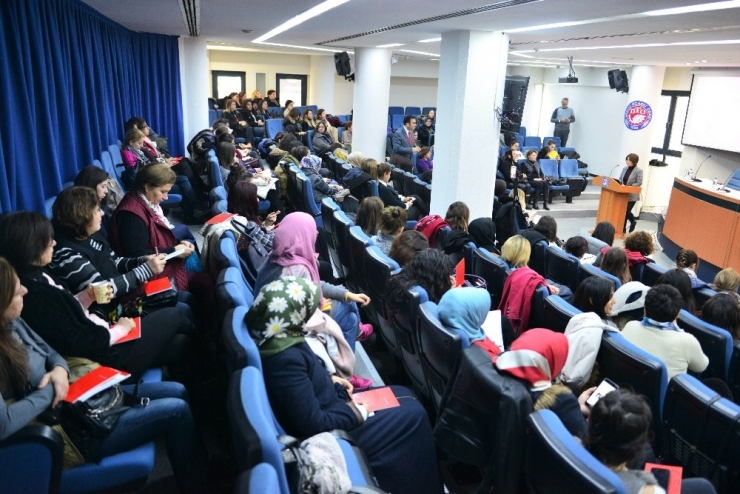 Kadın Girişimcilere Sosyal Medya Eğitimi