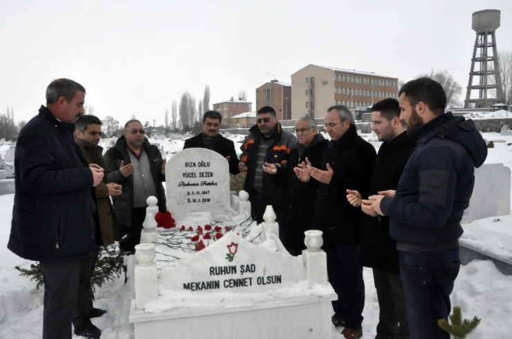 Gazeteci Yücel Sezer, Vefatının Üçüncü Yıl Dönümünde Anıldı