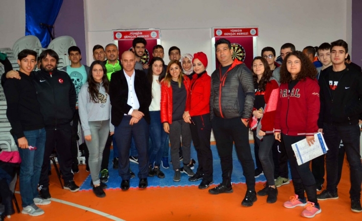 Adana’da "Okullar Arası Gençler Dart Müsabakaları" Tamamlandı