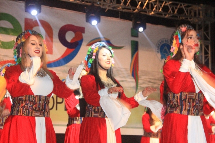 Reng-i Hakkari’de Öğretmenlere Özel Program