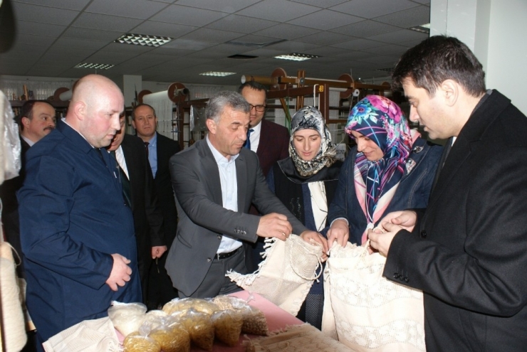 Çevre Dostu ‘Bez Torba’ Ürettiler