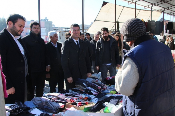 Ümmet Akın, Efeler’de Halkın İçine Karıştı