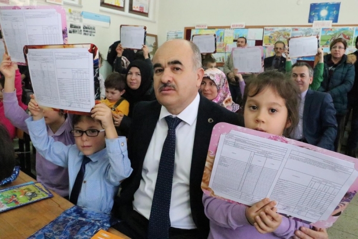 Öğrenciler Karnelerini Aldı Tatile “Merhaba” Dediler