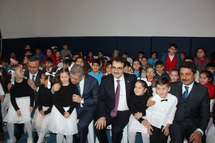 Bakan Dönmez’den Öğrencilere Enerji Verimliliği Çağrısı