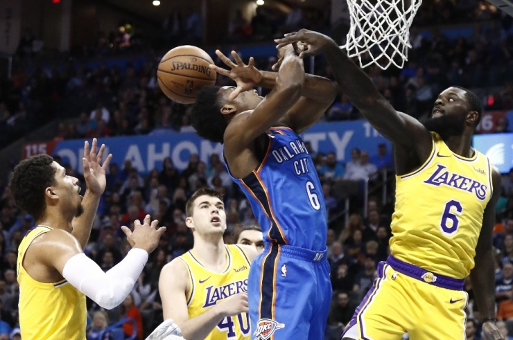 Los Angeles Lakers, Oklahoma City Deplasmanında Uzatmada Güldü