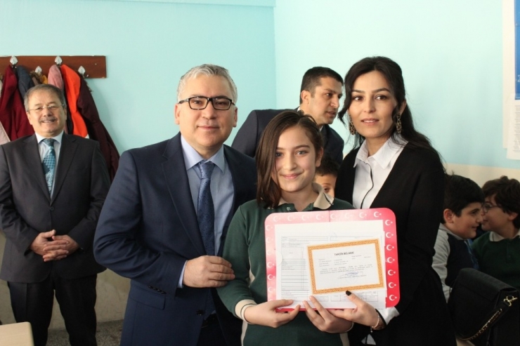 Niğde’de 72 Bin Öğrenci Karne Aldı