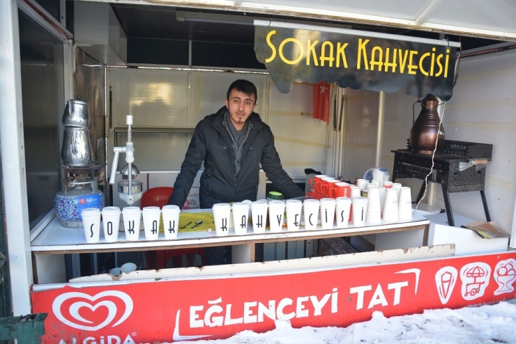 Uşak’ta ’Kahve Sokakta’ Akımı Başlıyor