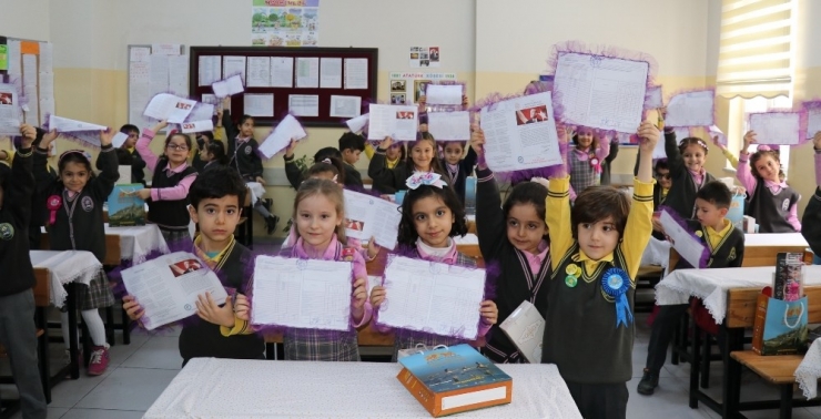 Van’da 310 Bin 911 Öğrenci Karnelerini Aldı