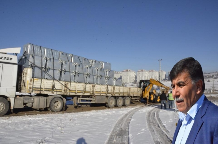 Emet Belediyesi’ne 35 Yeni Çöp Konteynırı