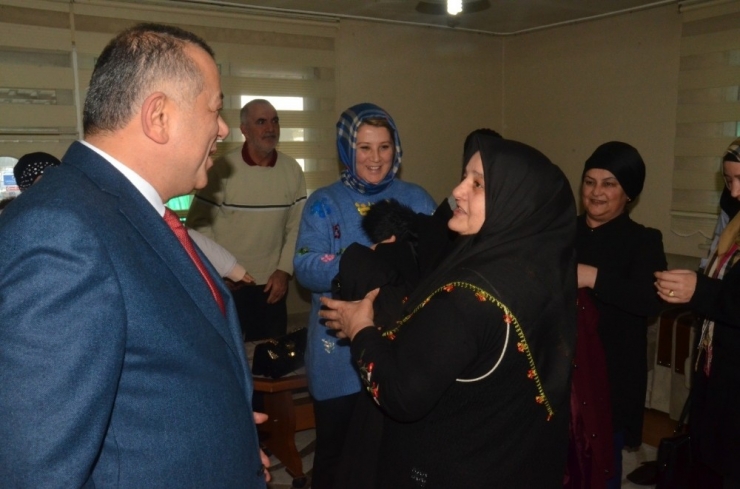 Mhp’li Başkan Adayı Bıyık’a Ev Ziyaretlerinde Tam Destek