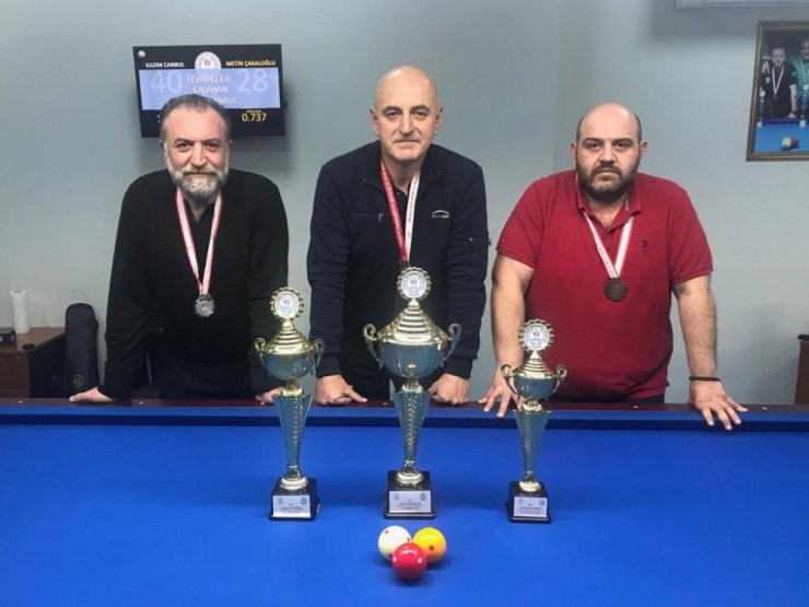 Bilardo İl Şampiyonu Kazım Canbul Oldu