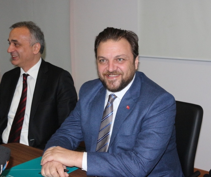 Ak Parti’li Aday Yazıcı: “Marmaris’in Nitelikli Bir Kent Haline Gelmesi İçin Elimizden Geleni Yapacağız”