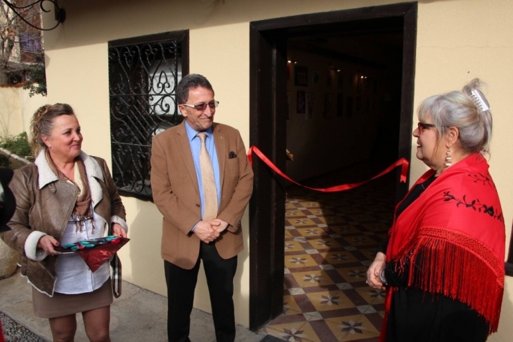 Sergiyi Edremit Belediye Başkanı Kamil Saka Açtı