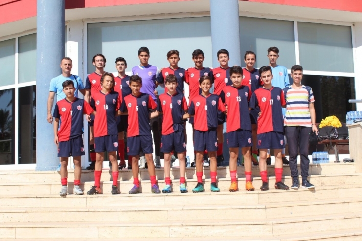 Kepez Belediyespor U15 Play-off’ta