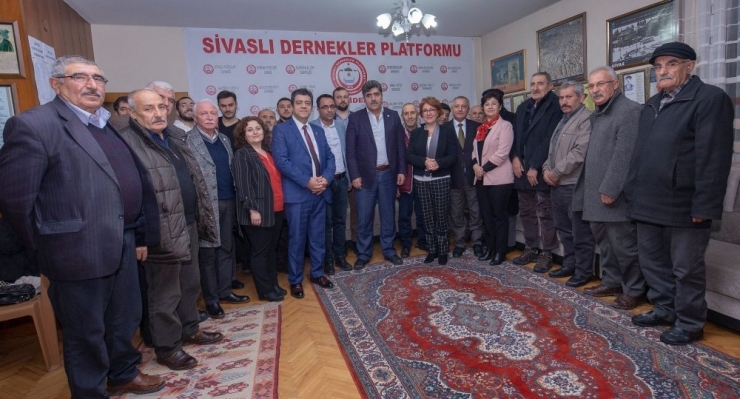 Chp Melikgazi Başkan Adayı Karaoğlu Gesili Kadınların Misafiri Oldu