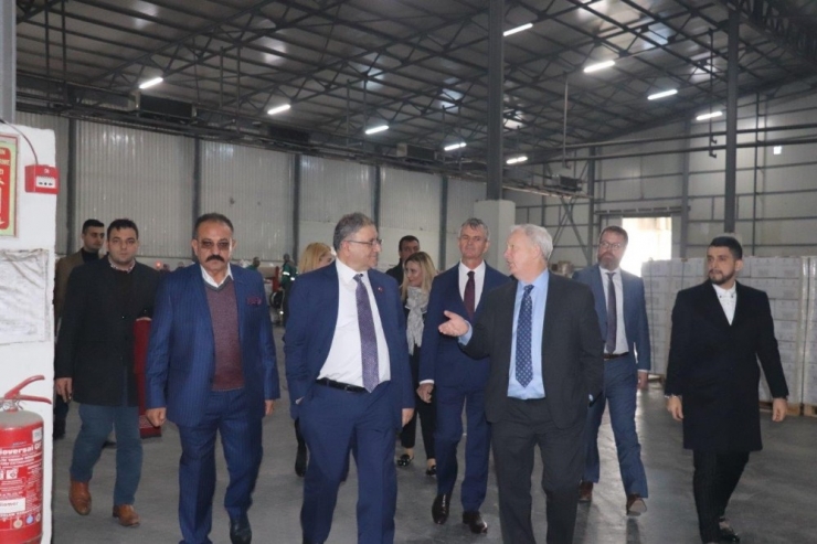 Kanada Tarım Bakan Yardımcısı Arbel A.ş.’yi Ziyaret Etti