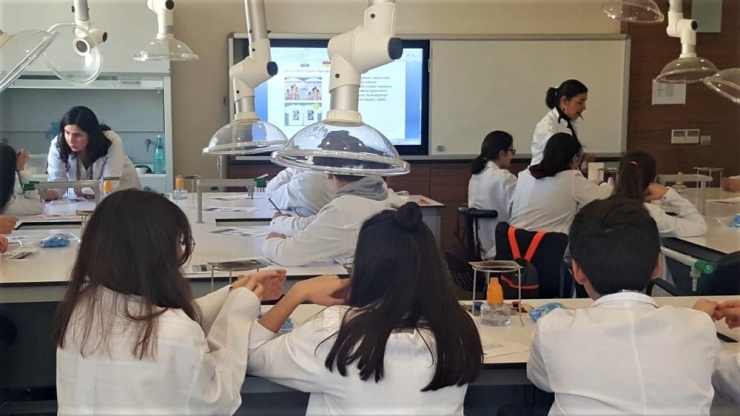 “Deneylerle 8’inci Sınıf Atölye Çalışmaları” Etkinliğine Yoğun İlgi