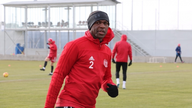 Sivas Valisi Ayhan, Sivasspor İdmanını İzledi