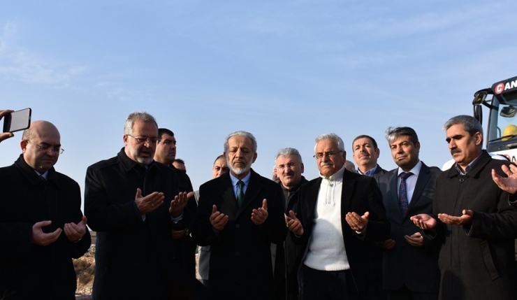 Cami Kültür Merkezinin Temeli Dualarla Atıldı