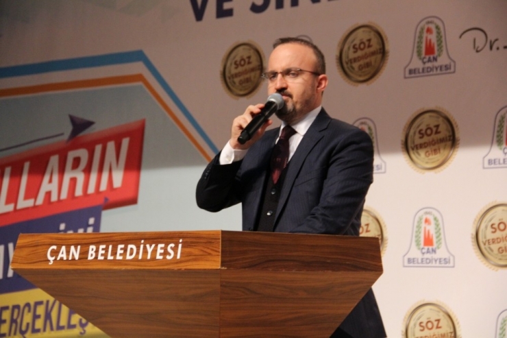 Ak Partili Turan: “Venezuela’da Bir Tiyatro Oynandı”