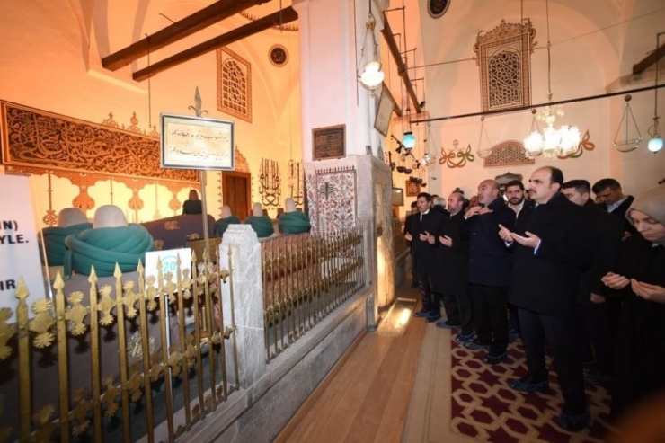 Ak Parti Adayları Seçim Çalışmalarına Başladı