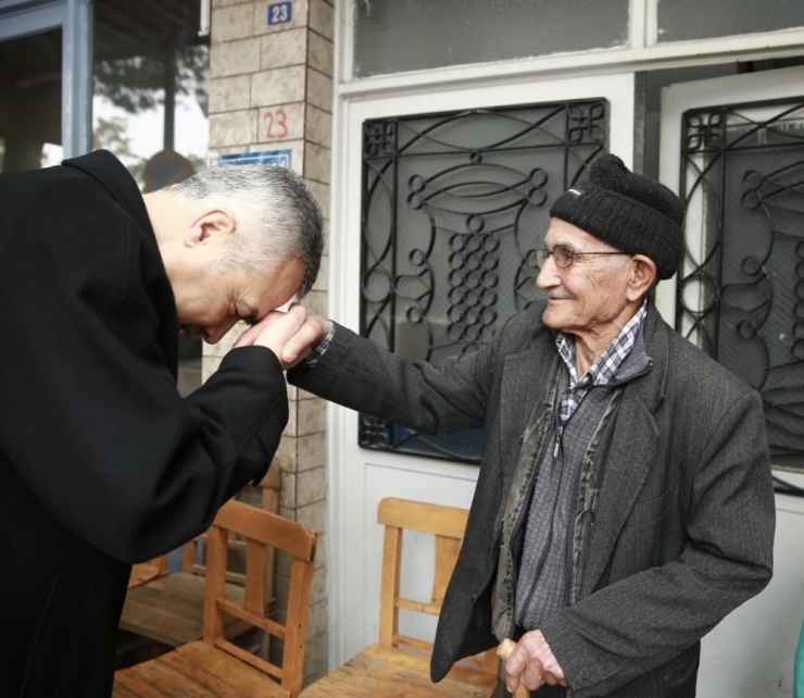 Ak Parti’li Mustafa Savaş’tan Büyükşehre Bütçe Eleştirisi
