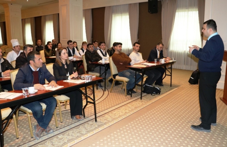 Elite World Personeline Hijyen Eğitimi