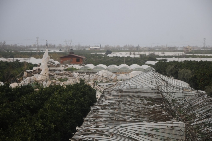 Kumluca’yı 2 Gün Sonra Yine Hortum Vurdu