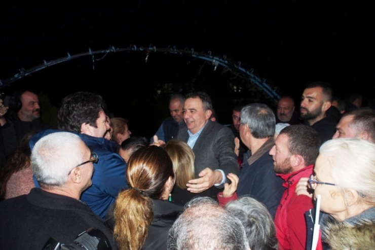 Chp, Ayvalık’ta Rahmi Gençer İle ‘Devam’ Dedi