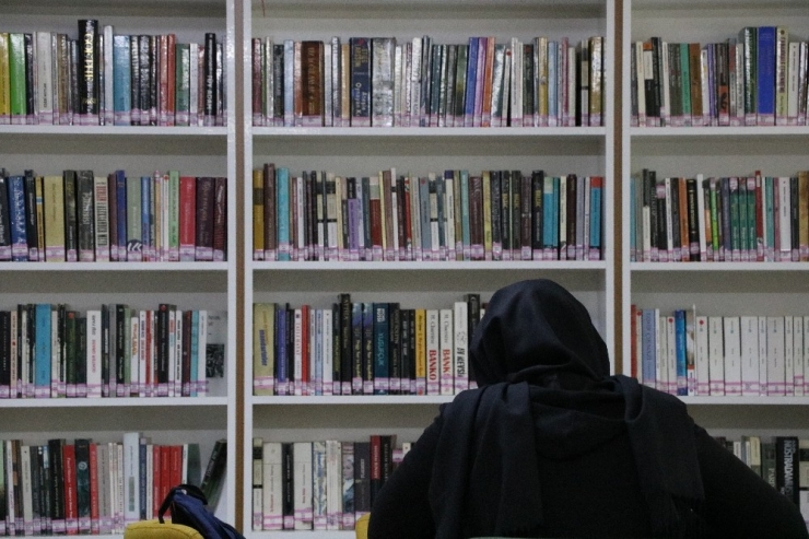 Kütüphanede Kitap Okuma Analizi