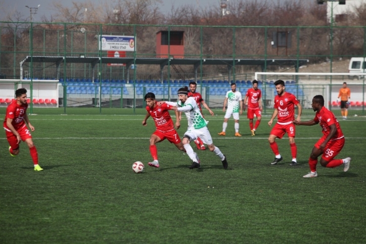 Pütürge Belediyespor Sahasında Mağlup