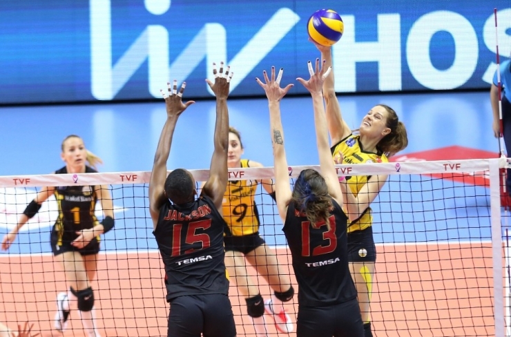Vakıfbank, Galatasaray’a Set Vermedi
