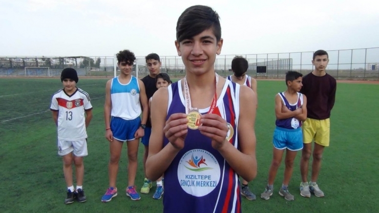 Ödünç Ayakkabı İle Türkiye 4’üncüsü Oldu