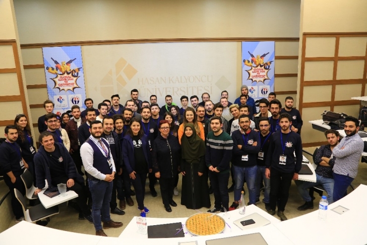 Dünya İle Eş Zamanlı Oyun Geliştirildi