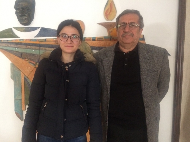 Eskişehirli Şairin Eseri Ve Hayatı Üniversite Öğrecisine Tez Konusu Oldu