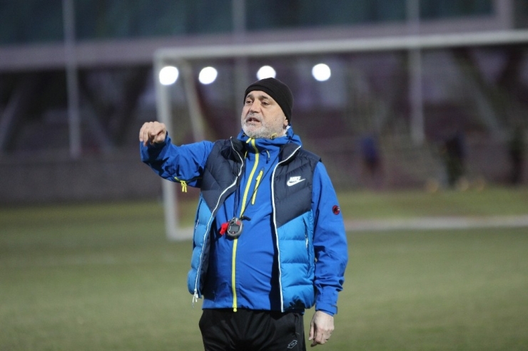 Hikmet Karaman: "Kazanmak İçin Gideceğiz"