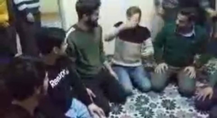 Asker Adaylarının ’’Çatpat Oyunu’’ Sosyal Medyayı Salladı