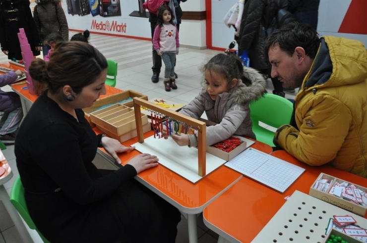 Montessori Atölye Çalışmalarıyla Çocuklar Eğlenerek Öğrendi